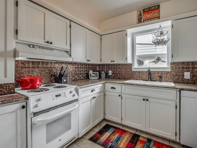 1605 NW 43rd Street, Oklahoma City, OK 73118