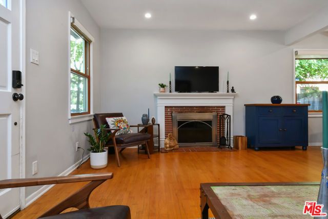 15114 Hesby Street, Sherman Oaks, CA 91403