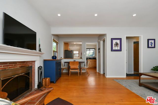 15114 Hesby Street, Sherman Oaks, CA 91403