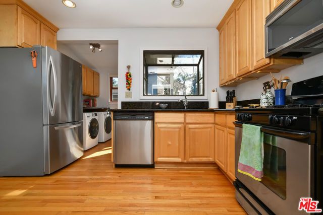 15114 Hesby Street, Sherman Oaks, CA 91403