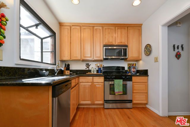 15114 Hesby Street, Sherman Oaks, CA 91403