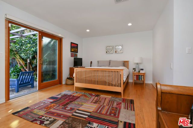 15114 Hesby Street, Sherman Oaks, CA 91403