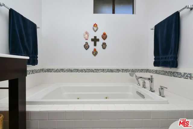 15114 Hesby Street, Sherman Oaks, CA 91403