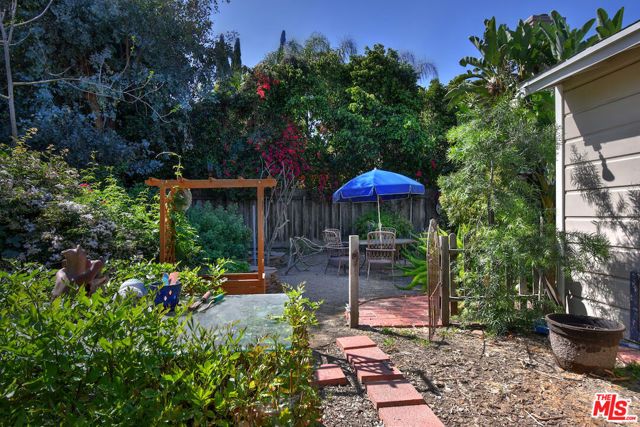 15114 Hesby Street, Sherman Oaks, CA 91403
