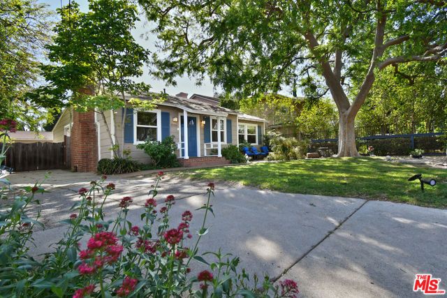 15114 Hesby Street, Sherman Oaks, CA 91403
