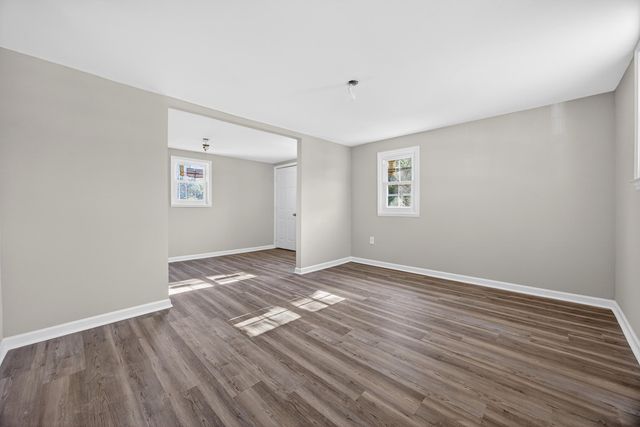 573 Race Track Road, Elloree, SC 29047