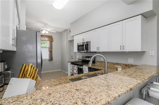 2700 Cypress Trace CIR # 3115, Naples, FL 34119