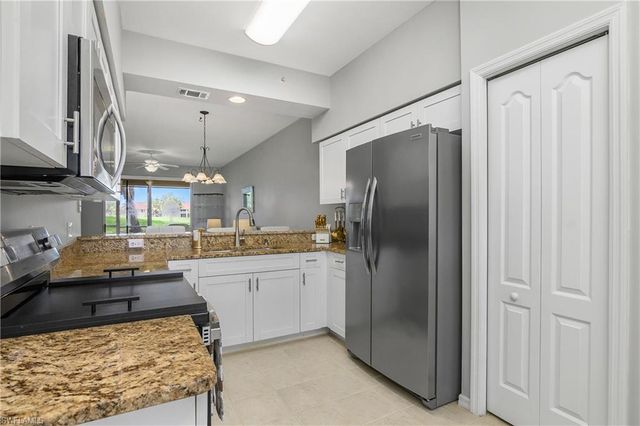 2700 Cypress Trace CIR # 3115, Naples, FL 34119