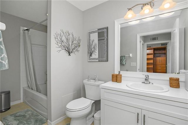 2700 Cypress Trace CIR # 3115, Naples, FL 34119