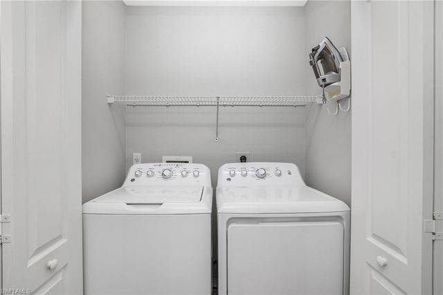 2700 Cypress Trace CIR # 3115, Naples, FL 34119