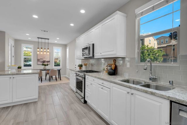 16316 Veridian Cir, San Diego, CA 92127