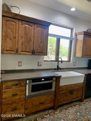 4 Mount Olympus Road, Silver City, NM 88061