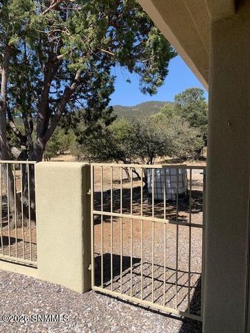 4 Mount Olympus Road, Silver City, NM 88061