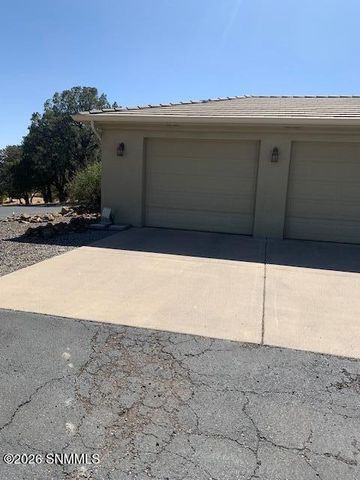 4 Mount Olympus Road, Silver City, NM 88061