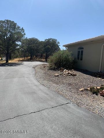 4 Mount Olympus Road, Silver City, NM 88061