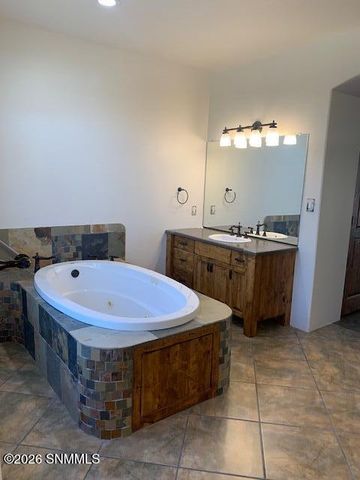 4 Mount Olympus Road, Silver City, NM 88061