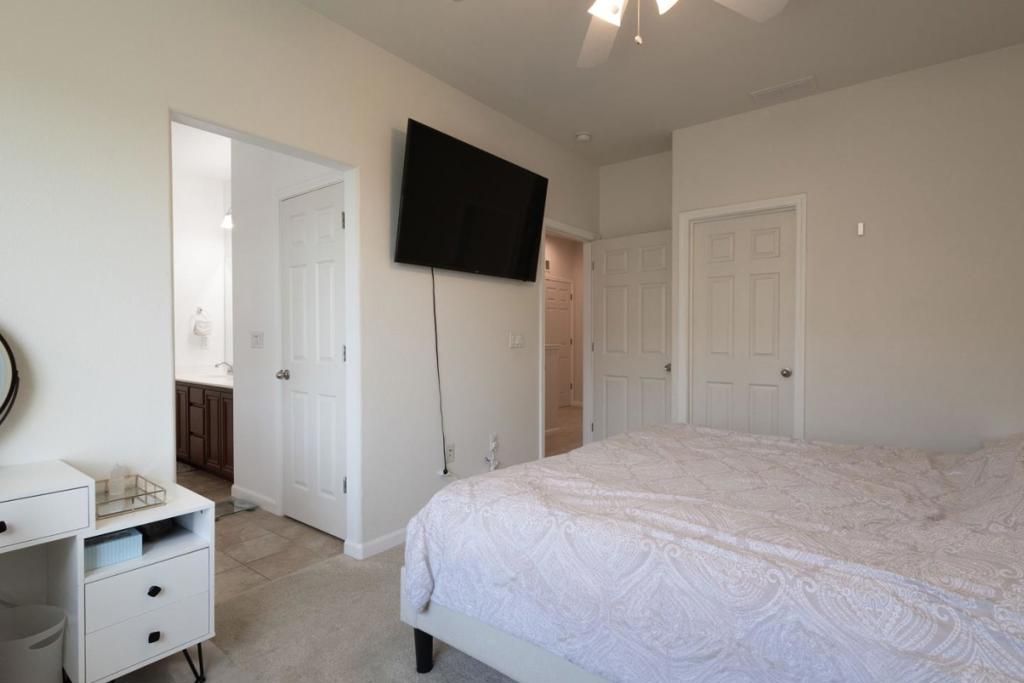 Image 25 of property listing at 2725 Lavender Terrace, San Jose, CA 95111