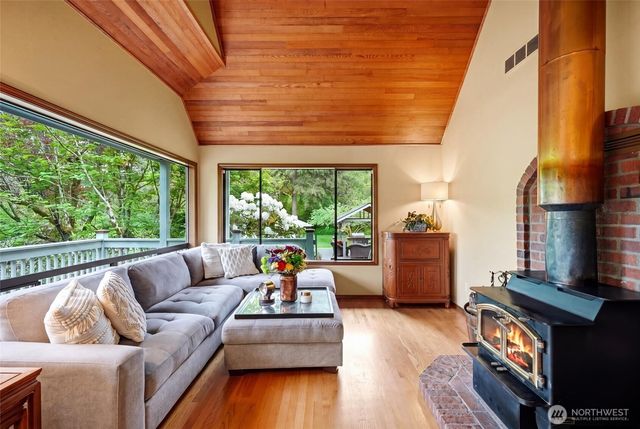 18926 NE 127th Street, Redmond, WA 98052