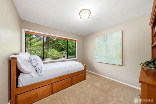 18926 NE 127th Street, Redmond, WA 98052