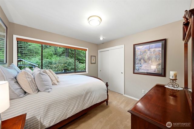 18926 NE 127th Street, Redmond, WA 98052