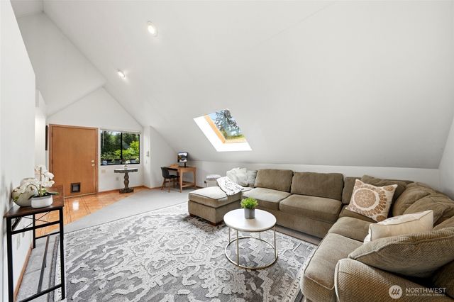 18926 NE 127th Street, Redmond, WA 98052