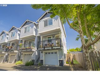 3050 Se 50TH Ave 6, Portland, OR 97206