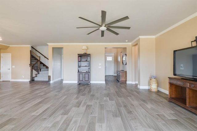 13675 Creek View Drive, Edmond, OK 73025