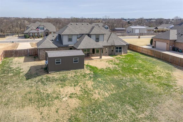 13675 Creek View Drive, Edmond, OK 73025