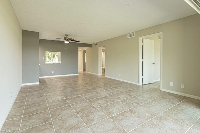149 Palm DR 17, Naples, FL 34112