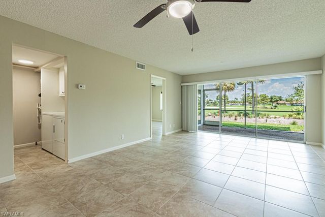 149 Palm DR 17, Naples, FL 34112