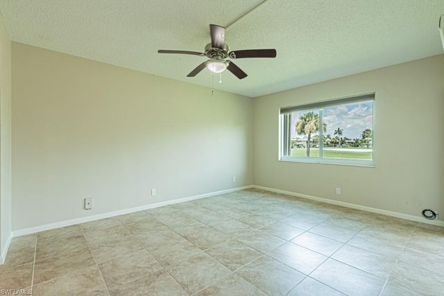 149 Palm DR 17, Naples, FL 34112