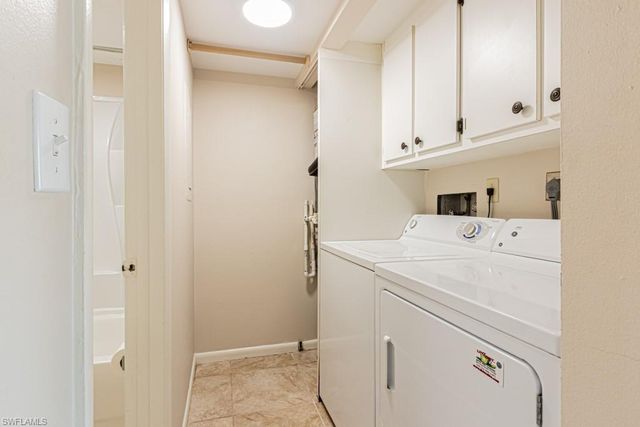 149 Palm DR 17, Naples, FL 34112