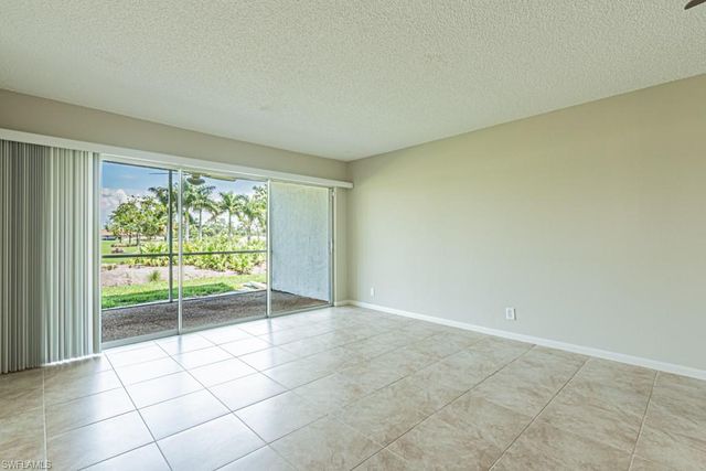 149 Palm DR 17, Naples, FL 34112