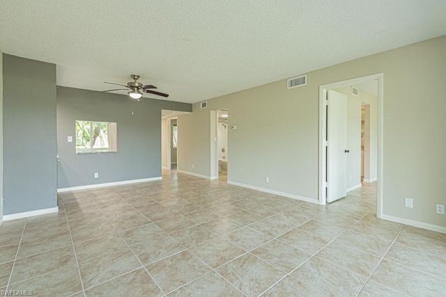 149 Palm DR 17, Naples, FL 34112