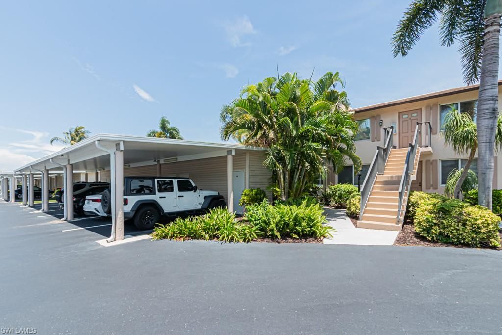 149 Palm DR 17, NAPLES, FL 34112 — photo 3
