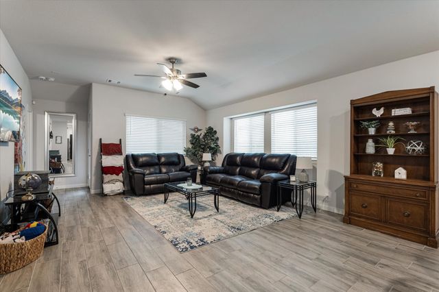 3225 Sioux Trail, Crandall, TX 75114