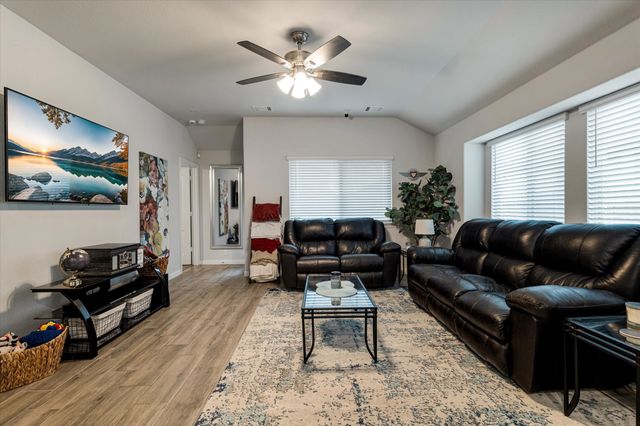 3225 Sioux Trail, Crandall, TX 75114