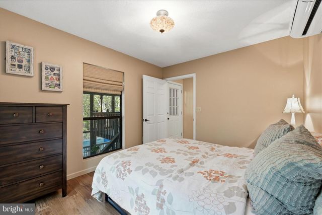 1856 CROSSINGS VIEW RD, Paw Paw, WV 25434