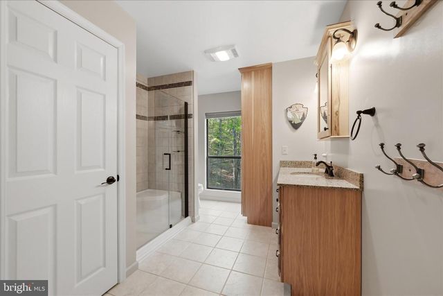 1856 CROSSINGS VIEW RD, Paw Paw, WV 25434