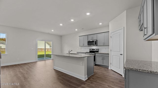 1128 Aviator Lane, Ayden, NC 28513