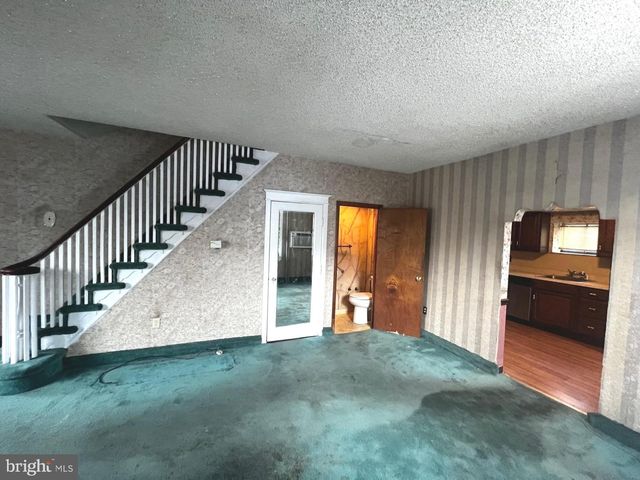 101 TREE ST, Philadelphia, PA 19148