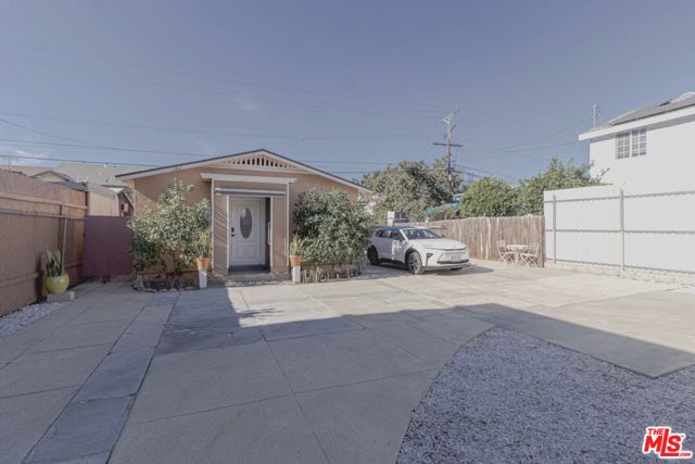 1409 S New Hampshire Avenue, Los Angeles, CA 90006