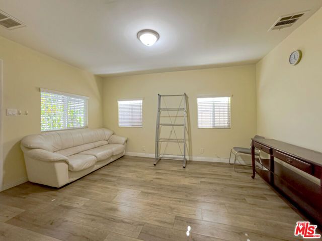 1409 S New Hampshire Avenue, Los Angeles, CA 90006