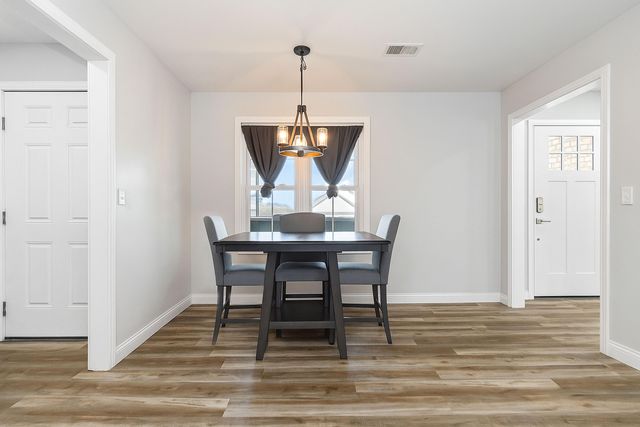 191 Johnny Drive, Science Hill, KY 42553