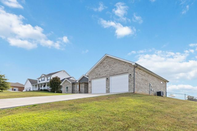 191 Johnny Drive, Science Hill, KY 42553