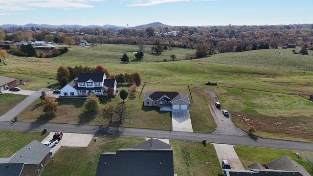 191 Johnny Drive, Science Hill, KY 42553