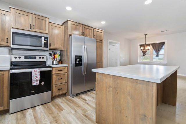 191 Johnny Drive, Science Hill, KY 42553