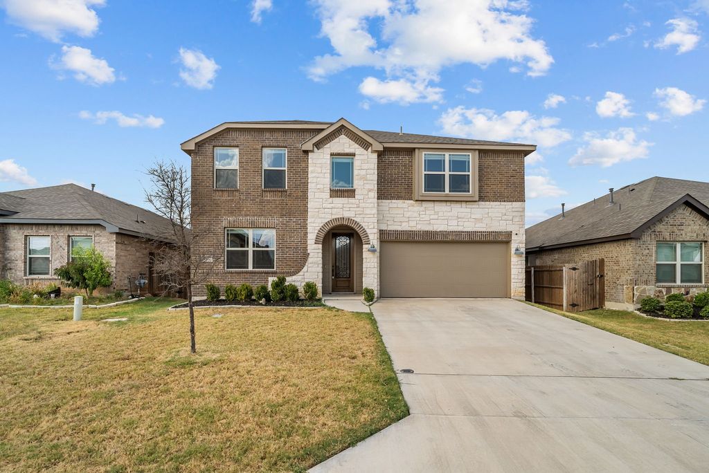 1112 Goldenrod Drive, Godley, TX 76044 — photo 2