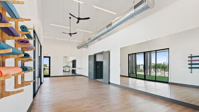 20400 Tuberville LN, Manor, TX 78653