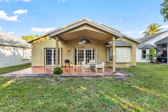 2224 Soundings Court, Greenacres, FL 33413